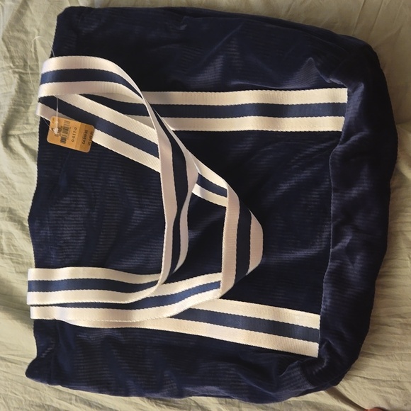 VICTORIA SECRET CARRY BAG - Picture 3 of 3